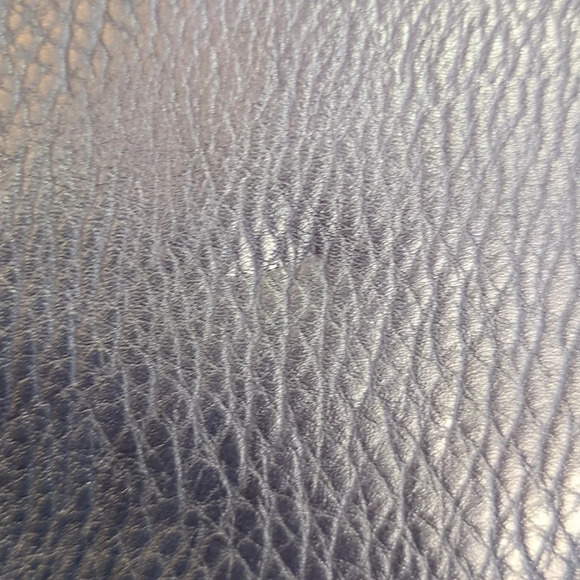 Sondra Roberts Squared Vegan Textured Crossbody Bag - Picture 10 of 10